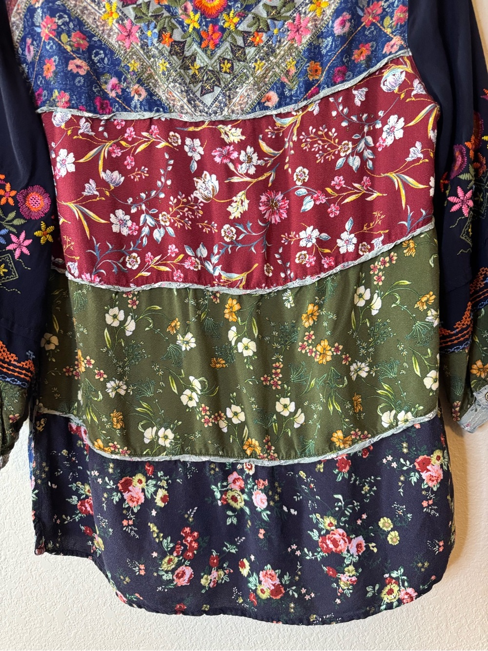 John Mark Embroidered Boho Floral Patchwork 3/4 Sleeve Blouse Tunic Top Size S - Picture 11 of 13